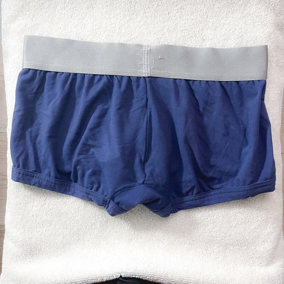 Calvin Klein Trunk - Picture 3 of 4